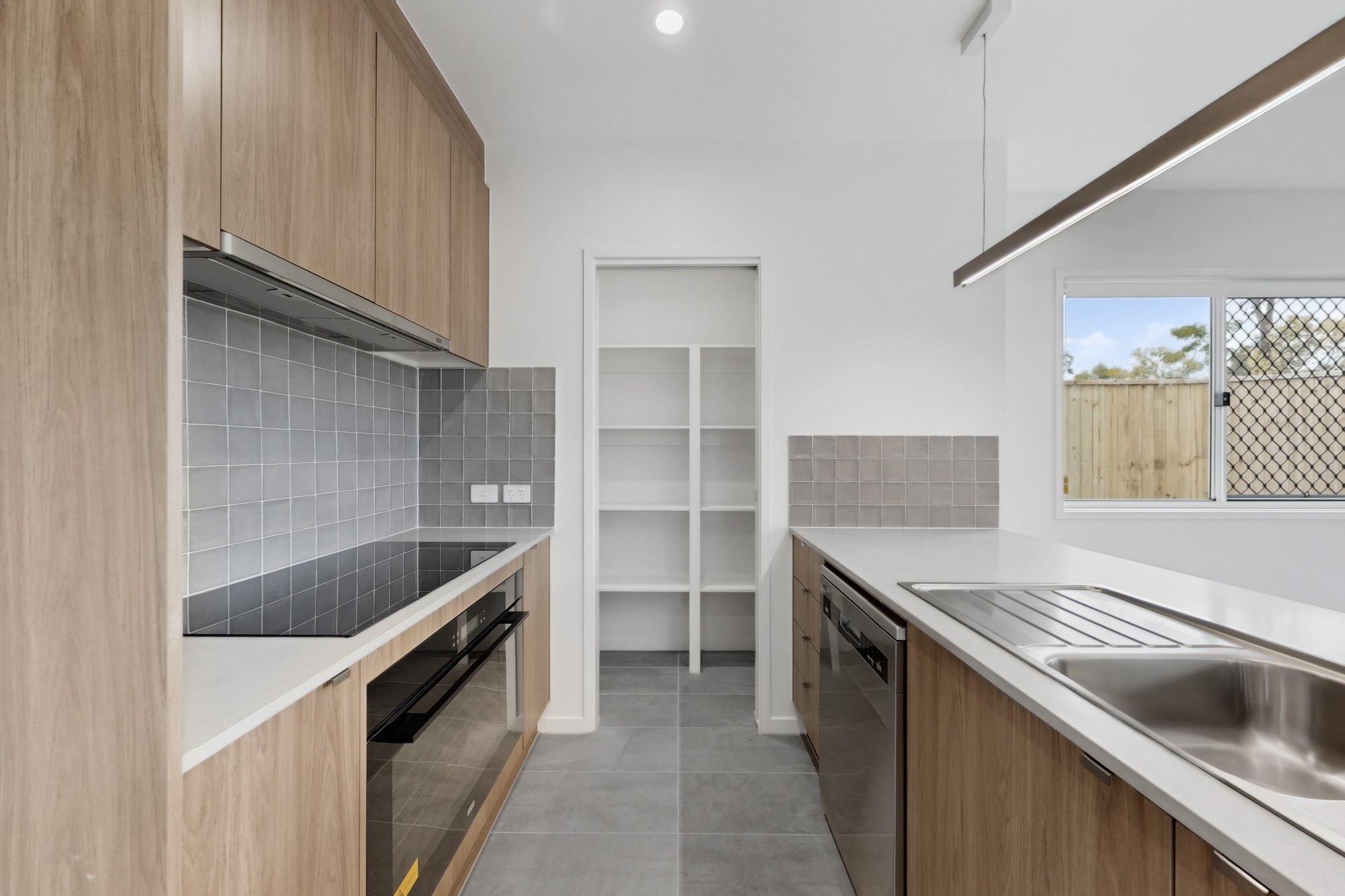 27 Redcomb Drive, Park Ridge, QLD 4125
