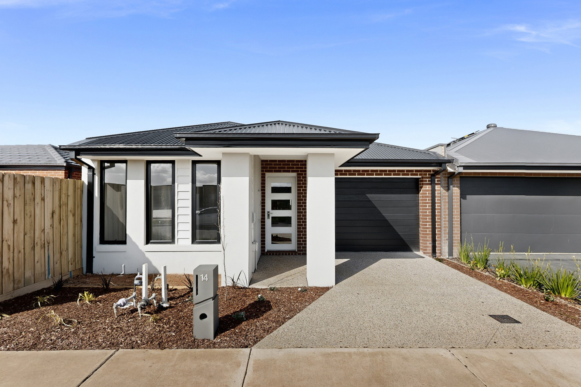 14 Lyons Drive, Armstrong Creek, VIC 3217