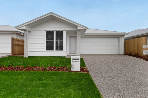 16 Brewster St, Morayfield, QLD 4506