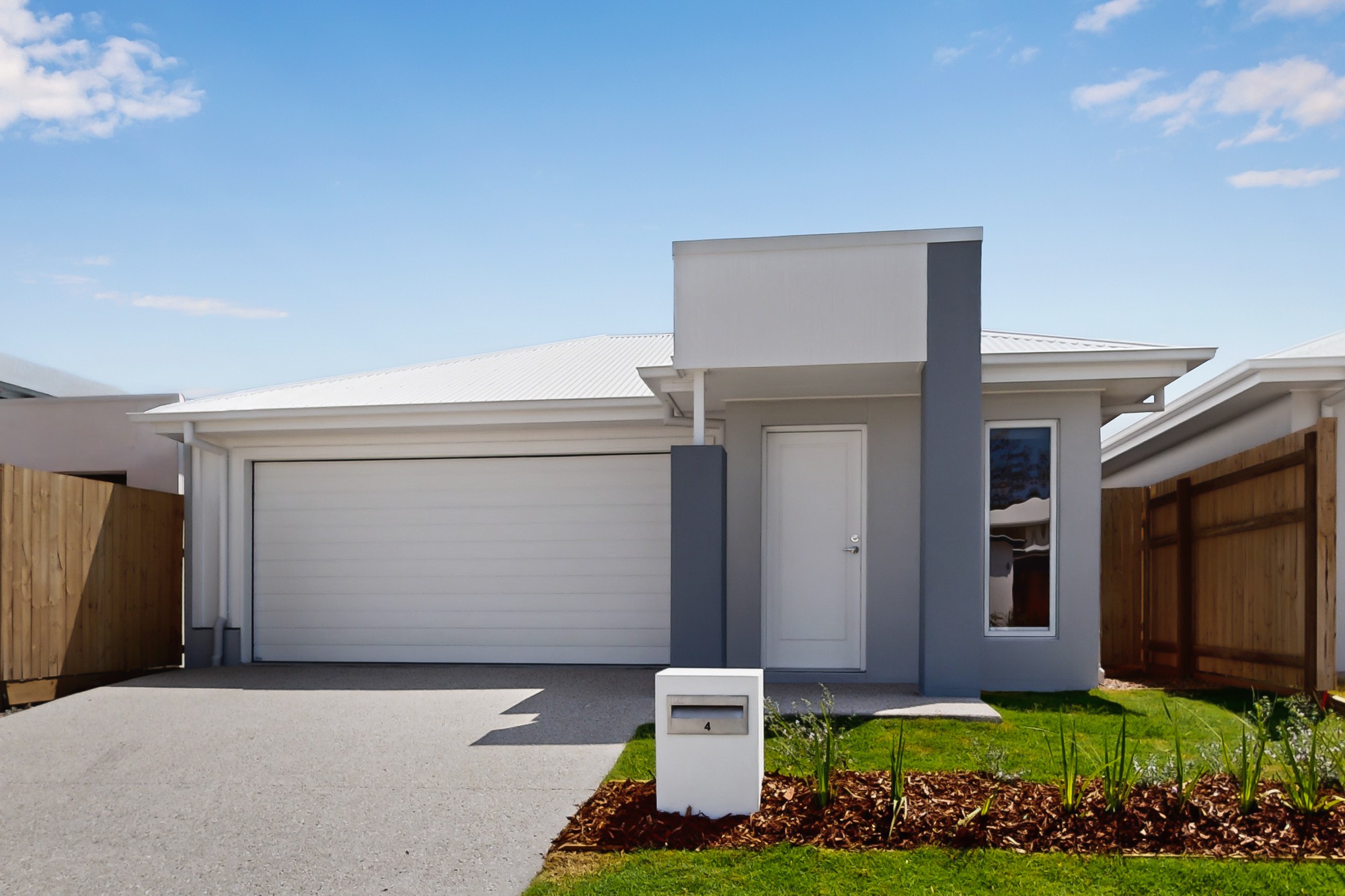 4 Chatham Court, Park Ridge, QLD 4125